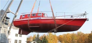 Хотелось бы вставить свои пять сольдо в тему, где я, ну совсем не специалист... лет 5-6 назад в программе "Время" было небольное сообщение о том что Россия продала Эмиратам три завода ЖБК и один нанобетона под ключ... Я заинтересовался нанобетоном и стал по теме собирать сведения. 5-7% добавки нанобетона увеличивает прочность обычного бетона в 14-20 раз!!! Полагаю, что в строительстве небоскрёба Аль-Хаяат без него не обошлось... Причём изобретение ещё советских времён и о нём мало слышали не только дилетанты типа меня но и специалисты... а затем в инете я обнаружил фото яхты из нанобетона со стенкой в 12 мм!!!