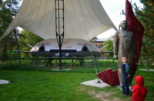 Эта гостиница в стиле НЛО выглядит настолько реалистично, что пугает вертолеты