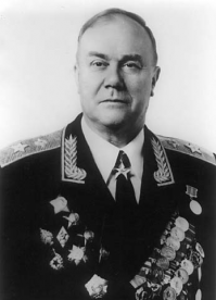 А вот и второй маршал войск связи, Белов Андрей Иванович. Всех с праздником