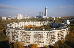 При зомби апокалипсисе годный дом