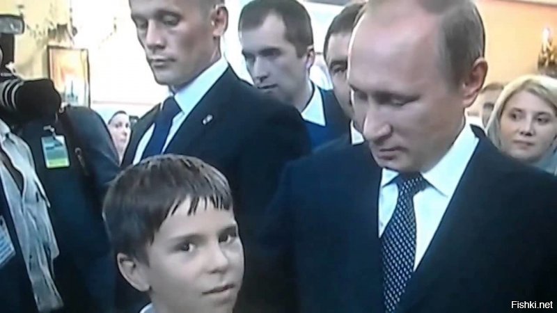 Феномен «АУЕ»: российские либералы развращают молодёжь тюремной романтикой