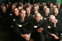 чиновника сопровождал депутат Совета депутатов этого же поселения Михаил Кучерявый 

Был Кучерявый, теперь будет короткостриженый