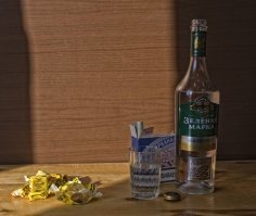 Ну а если просто: водку закусить ириской? Так не штырит?