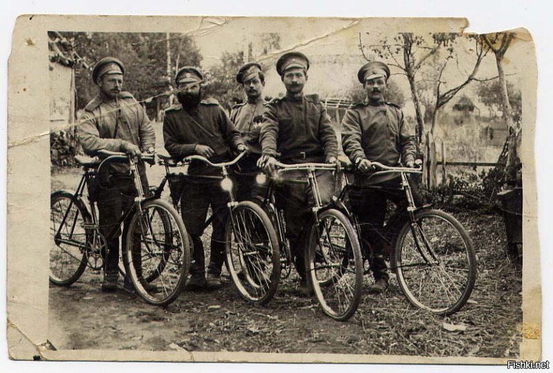 Не отряд, а ватага ;) Отряд самокатчиков - это вот так будет: