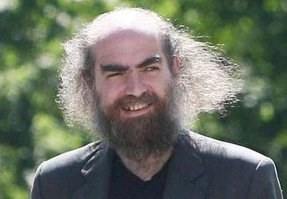 Премия Шао (также Премия Шао Ифу)   крупная международная премия, присуждаемая ученым, «которые добились значительных прорывов в исследованиях и чья работа оказала глубокое и положительное влияние на человечество». Носит имя учредителя   медиамагната, одного из основателей китайского кинематографа, мецената Шао Жэньлэна. Премия вручается в трех номинациях: астрономия, науки о жизни и медицина, математика. Неофициальное название награды   «Нобелевская премия Востока».