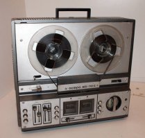 Ну не, это перебор. Сначала вот это, а потом, после армухи, взял Akai GX-635D, как на аватарке. Вообще космос
