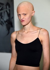 Мода меняется: Мелани Гайдос, 2018 год.