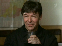 Да никто бы меня не поймал, если бы я случайно не забыл возле вскрытого сейфа свой паспорт и справку из ЖЭКа