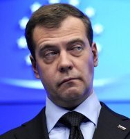 И эти против медведева! Слышь, Димон, твою инициативу уже и в Италии не поддерживают, может пора заднюю дать?