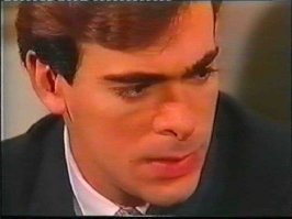 я помню только это.Хосе Игнасио у тебя муха на губе)