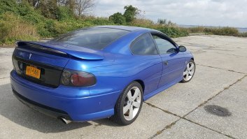 ВО! Монстр! Не тюнингованый особо. 400 лошадей. До 300 не надо разгоняться, чтобы овощей на третьей полосе обгонять. Не понимаешь ты автомобиль. Не знаешь удовольствия от вождения. Суть не в том, чтобы разгоняться до пределов.