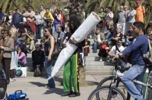 Щяссс пыхну.. и в КанаДУ!!