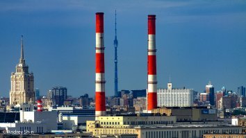 ТЭЦ-12 (Москва, Бережковская набережная), вид с Воробьевых гор