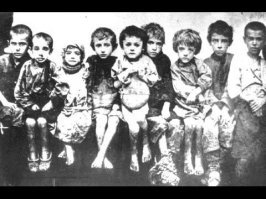 Страшная история...

Но давайте не забывать о десятках и сотнях тысяч детишек расстрелянных, как детей врагов народа,  заморенных до смерти голодом "народной властью", использованных как рабы... Это тоже наша история, это тоже загубленные жизни, горе, это тоже преступления !