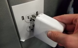 Как спрятать розетку - 20 гениальных идей