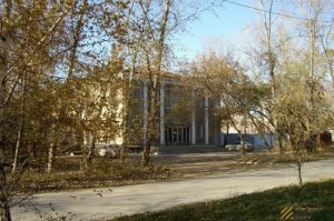 Добавлю: кинотеатр "Мир" в Новосибирске - каким он был и каким стал