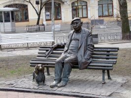 Памятник Яковченко в Киеве