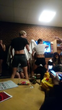 Мой вклад: вчера в одной из европейских школ, Хэллоуин, парни :-)