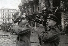 Ой!? В самом деле??? А ... это тогда что такое? Наверно святой дух снимал