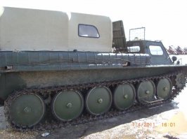 Да не то что советский танкист,вовсе не танкист,а полярники на вездеходе