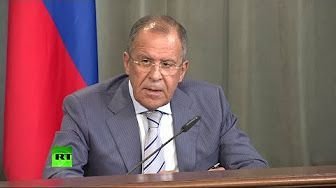 А ничего, что там засохшей и замерзшей травы по пояс? 
Ждать пока ее завалит снегом, чтобы стало приглядно выглядеть? 
Коса не очень подходящий инструмент, но пойдет, триммер в самый раз мерзлую траву легко перемолет, чем когда она оттает.
Вы пробовали косить старую слегка подсохшую траву? Ее нихрена не возьмешь, а вот когда подмерзнет - легко и просто.
При чем тут косить снег вообще?