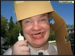 Не хватает ещё одной картинки: Автор долбо*б