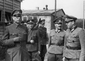 Ну да, по вашей логике ,все советские военачальники мечтали служить в в продвинутой европейской армии... как этот. И не надо переносить свои бредни и потребности на людей, которых вы не знаете.