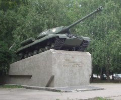 Конечно. А сколько памятников ... Большой массе из них не хватает соляры, антифриза, АКБ, оптики и БК. Все. Снять с постамента посадить экипаж и в бой