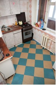 Давайте не будем ля-ля. Кроме паркеты были ещё и тупо деревянные полы , а также линолеум и виниловая плитка.