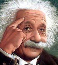 Зачем женщины лезут на памятники?