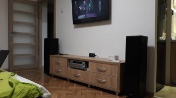 восстановил недавно паркет. результат превзошел мои ожидания. использовал 2-компонентный полуматовый лак. единственное есть место в котором он скрипит, но не критично и мастера ничего не смогли с этим сделать