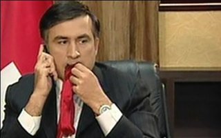 Мишико переехал