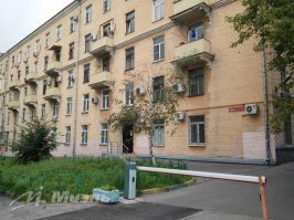 Автор, где в твоем посте МАЛЕНЬКИЕ балконы??? Ты вообще видел маленькие балконы,нет? Так я тебе покажу... Вот это маленькие балконы, а у тя на фотах - хоромы.