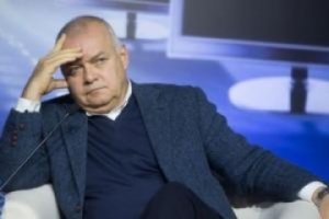 Без гонорара и отпуска: в Китае продемонстрировали робота-ведущего новостной программы