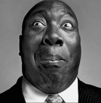 35-летний японец женился на виртуальной певице Мику Хацунэ