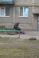 Курган настолько крут, что нанимает полицаев из укроины, чтоб те сидели на лавках около подъездов