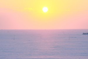 несмотря на то, что живу я в краснодаре, мне очень много приходится ездить по стране
первая фото это камчатка, вторая красноярский аэропорт
третья где то или Иркутская обл или красноярский край. фоток докуя