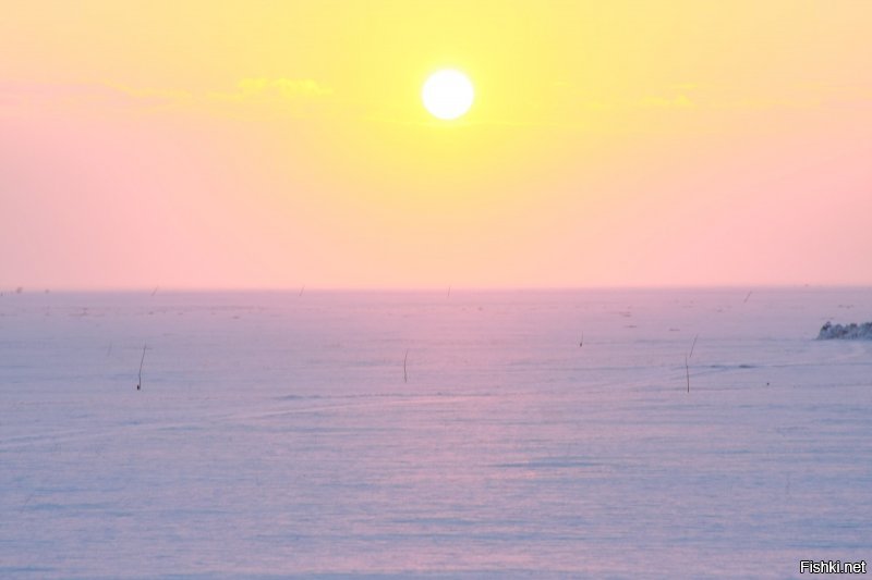 несмотря на то, что живу я в краснодаре, мне очень много приходится ездить по стране
первая фото это камчатка, вторая красноярский аэропорт
третья где то или Иркутская обл или красноярский край. фоток докуя