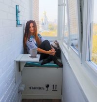 Я бы не отказался от девушки на балконе, где такую взять?