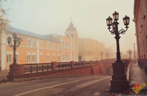 Это мой город,фото профессиональные, но его я так вижу тоже. Но автор данной статьи так не видит города РФ. Машина гугла приблизительно такие делает снимки, но с жителями и авто.