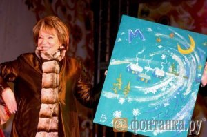 Вот это реалистичное объяснение.
У нас вот так чиновники стали великими художниками.