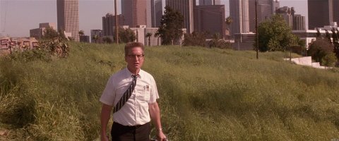 Был такой фильм с М.Дугласом "С меня хватит". Напомнило)