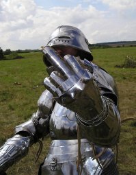 Работать придётся в униформе: