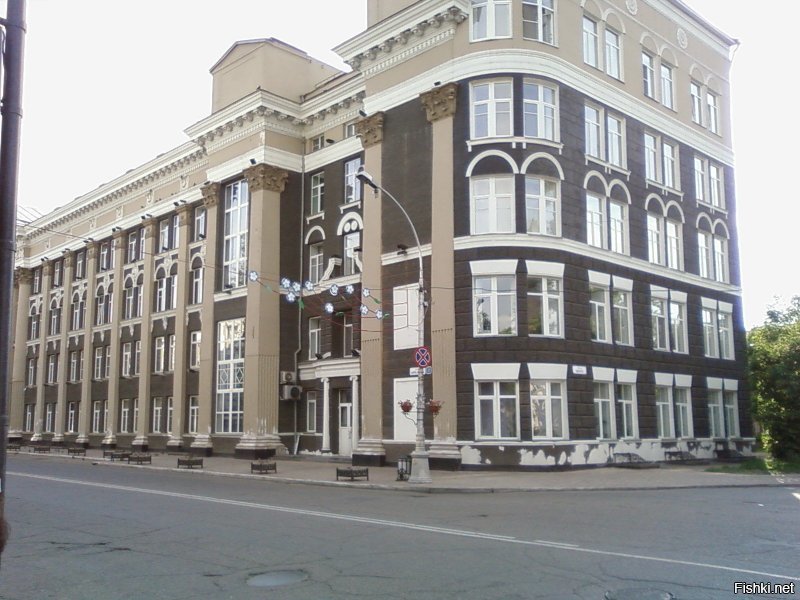 Спасибо, 2 года прожил в Иркутске(2006-2008гг). Поработал в "Байкалвесткоме" кто помнит этого оператора сотовой связи. Город очень нравиться. А Байкал это сила. Очень скучаю по этим местам. Надеюсь еще побывать в этих прекрасных местах. Несколько фото из многих которые храню. Не подписываю не помню все названия мест.