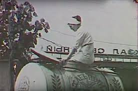 Квасу осталось по колено .