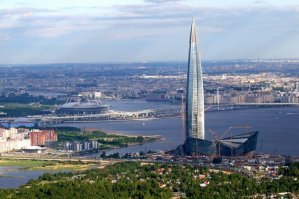 Да ребят нашли они с чем сравнивать:
просто зацените какие же мы крутые просто смех да и только,
просо пустырь, я к тому что сравните с городами из поста,
пыль в глаза, повода для гордости вообще не вижу, уже абсурд давно, мусорку открывают 
с перерезание ленты, фонари, и тд, пусть бы это показывали иностранцам, они делают а стыдно мне
