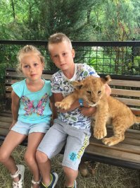 Да уж давно родил, и они так себя не ведут никогда, так что знаю о чем говорю)