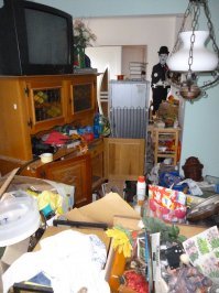 А вот в таком виде оставили квартиру, не попрощавшись, у меня