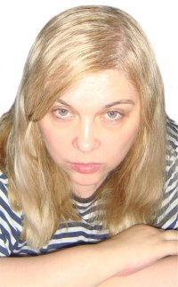 Заместитель главного редактора журнала Maxim с имечком Тата, по совместительству геймер (плохой геймер, по ее же словам) учит жизни обе половины человечества.   Еще и о наших женщинах на Великой Отечественной провоняла. Дали, бл&ть, дурам свободу слова (как и дуракам, впрочем).