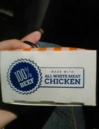 :-)
Надписи:
"100% говядина - сделано из белого мяса курицы"